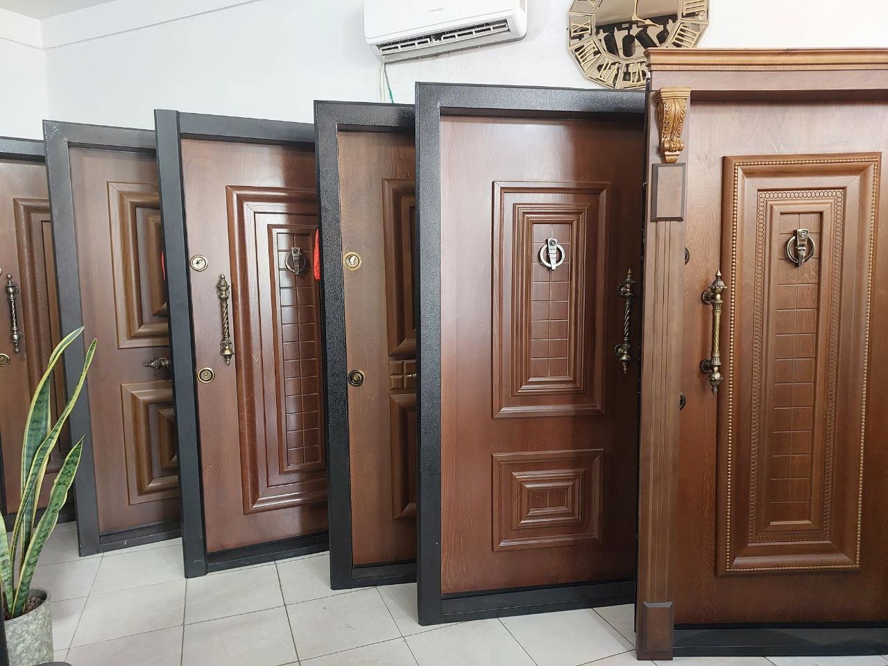 دنیز درب